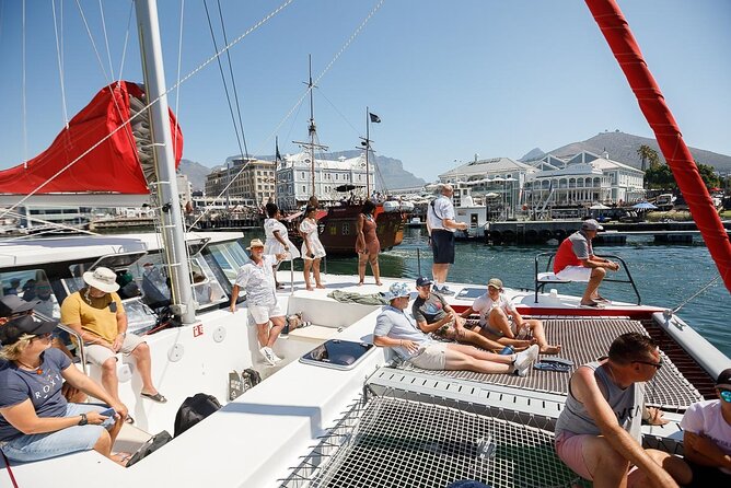1- Hour Catamaran Cruise Cape Town - Leaving the Harbour: Table Mountain and V&A Waterfront Views from Sea Level
