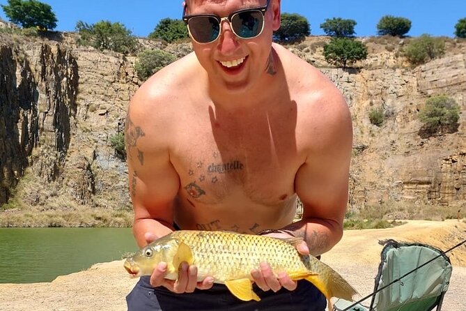 100 % Catch Rate Cape Town Wild Tours - Local food, cold drinks, and the alcohol rules that keep everyone covered