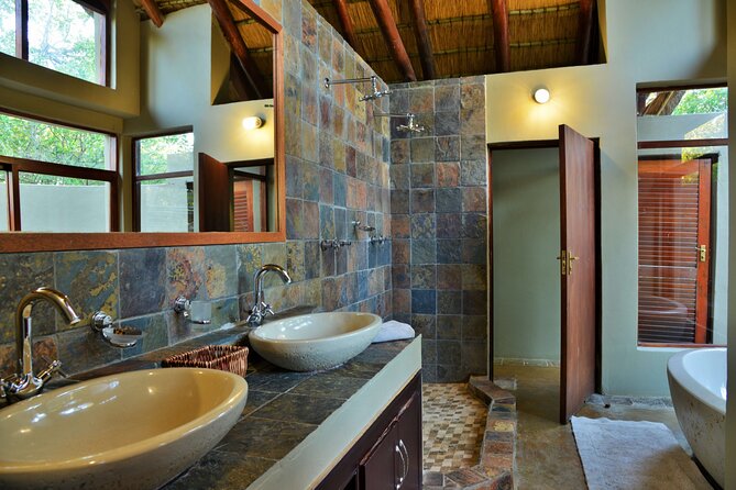 3 Day 4 Star Pilanesberg Safari - Day 2: Two Open-Air Drives Plus Lodge Breaks That Keep You Fresh