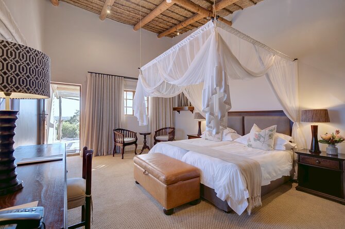 3 Day Safari and Coastal Tour from Cape Town - Day 3: early game drive, then Route 62 scenery and Ashton Winery tasting with chocolate