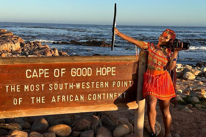 3 Days Private Tour: Cape of Good Hope, Penguins, Table Mountain & Robben Island - Robben Island Museum and Table Mountain, starting with a 9:00am ferry