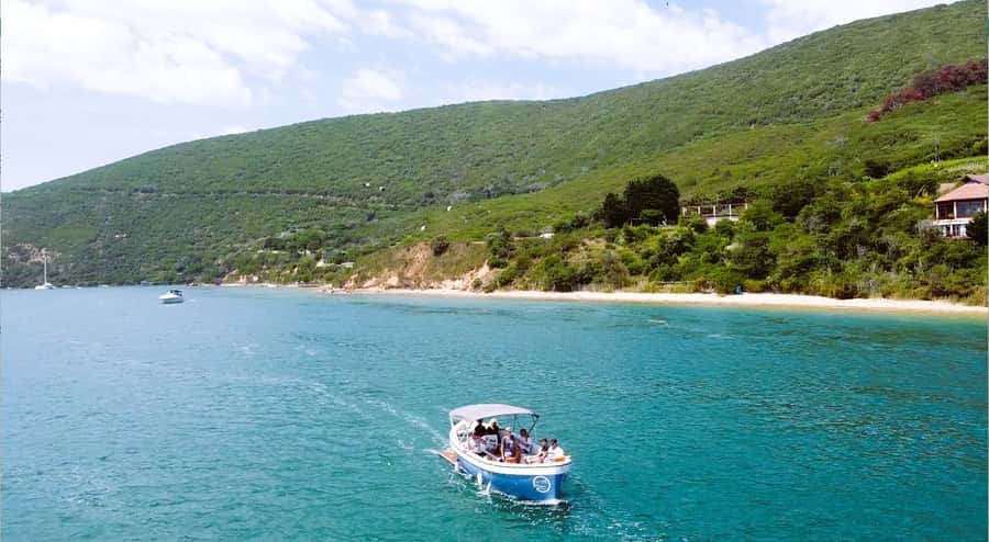 75 Minute Knysna Lagoon Charter - Price and value: paying $34 for 75 minutes of real water time
