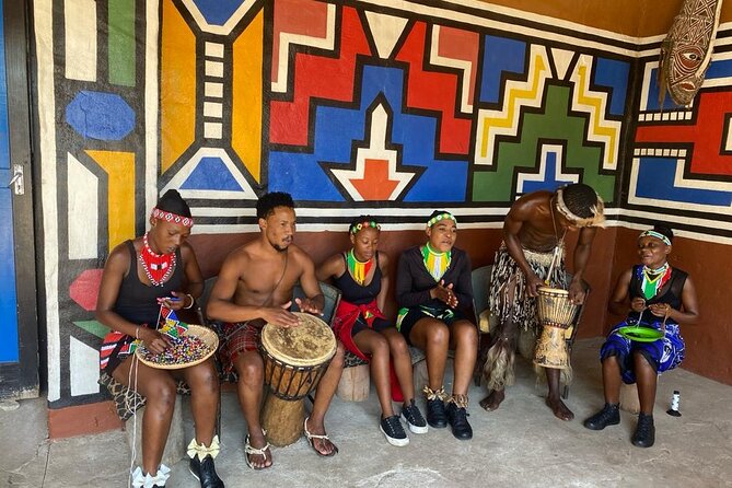 Aha Lesedi Cultural Village tour - Getting there smoothly: pickup, WiFi, and a small group