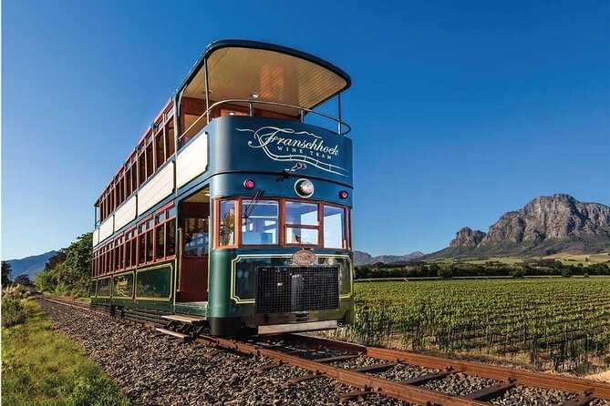 Airport Shuttle to and from Cape Town Airport - Airport arrival, minus the guessing game