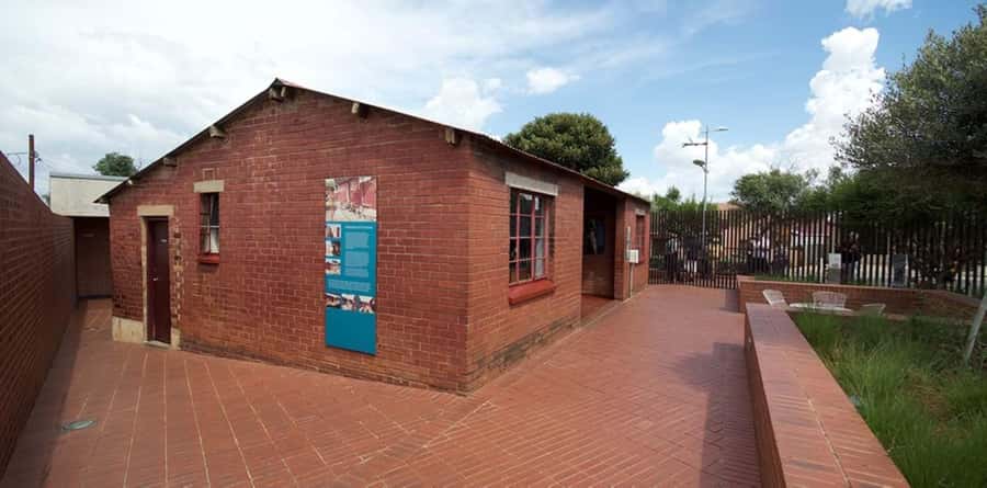 Apartheid Museum & Soweto Tour with Hotel Pickup - Vilakazi Street Walk: Two Nobel Peace Prize Names in One Place