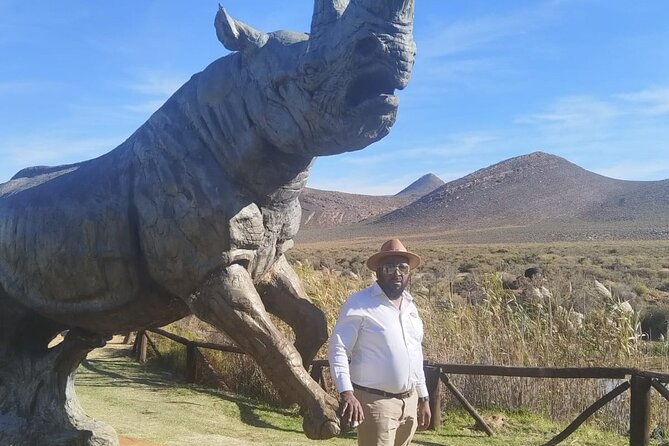 Aquila Reserve Safari with Lunch and Wine Tasting - Aquila reserve arrival, welcome drinks, and getting ready to spot animals