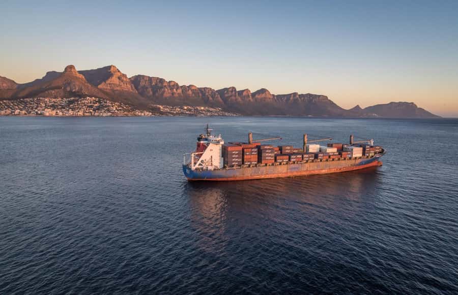 Cape Town: 20-Minute Helicopter Flight and Free Harbour Tour - Group size, weigh-ins, and flight time changes