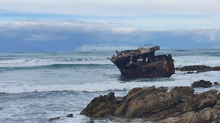 Cape Town: Cape Aghullas Van Tour with Hotel Pickup - Elgin Valley and Appletizer: a quirky detour you will get