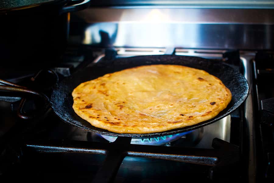 Cape Town: Cape Malay Cooking Class in Bo-Kaap - Walking into a real Bo-Kaap home kitchen