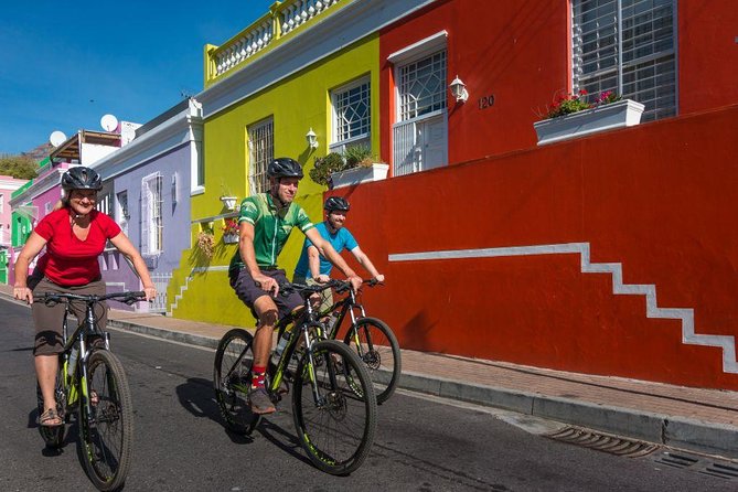 Cape Town City Cycling Tour - Start at the V&A Waterfront, then roll into the real city
