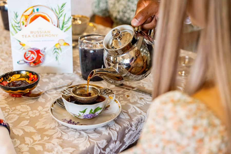 Cape Town: Culinary Walking Tour with Food Tastings - The guides: why Brad and Lindy keep the energy steady