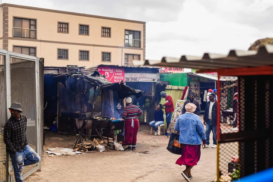 Cape Town: Cultural Bicycle Tour in Khayelitsha Township - City Centre, Street Art Stops, and the Guide’s Role