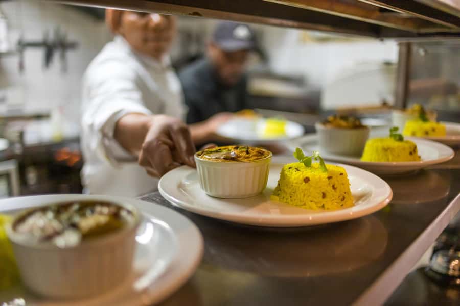 Cape Town: Essential Food and Drink Tour - Inverroche Gin Tasting and Fynbos Ice Cream: A Cape Finish