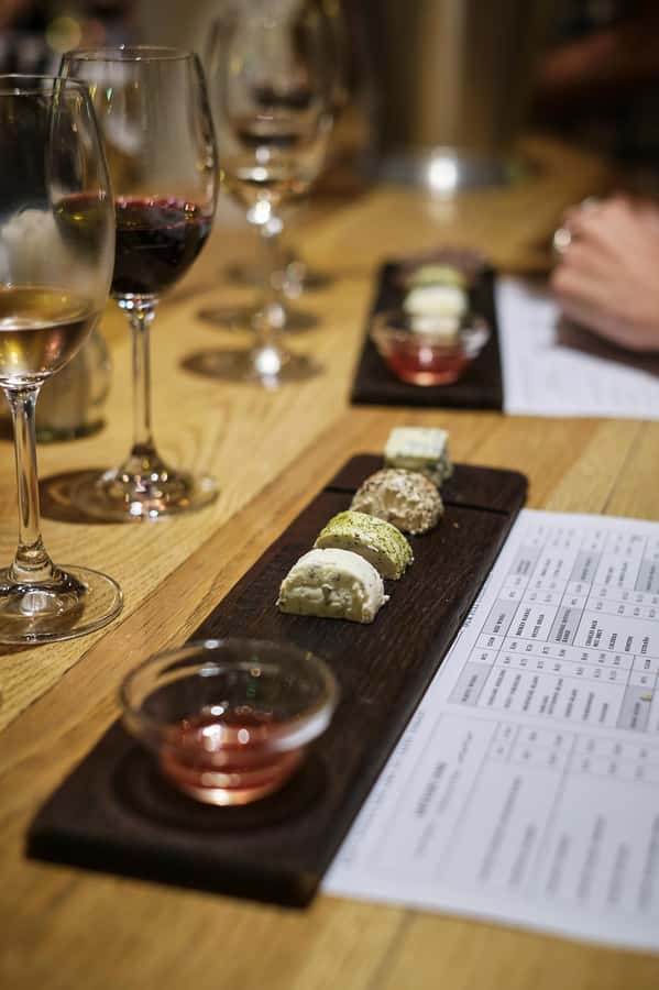 Cape Town: Full-Day Winelands Tour with Wine Tastings & Food - Small Group Magic on a 9-Hour Loop