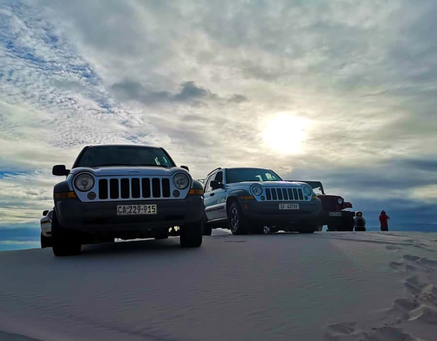 CAPE TOWN: GLAM SANDBOARDING IN ATLANTIS DUNES WITH WILDX - Stand-up sandboards vs bumboards: choose your style on the day