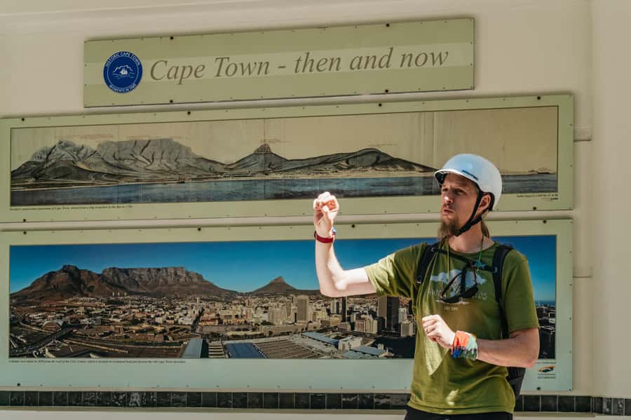 Cape Town: Guided Bike Tour - Green Point eco-park and the lighthouse stop