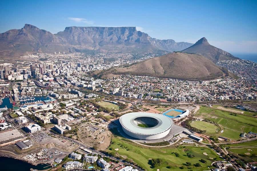 Cape Town: Guided Half-Day City Tour with Table Mountain - Pickup Timing and Getting There Without Stress