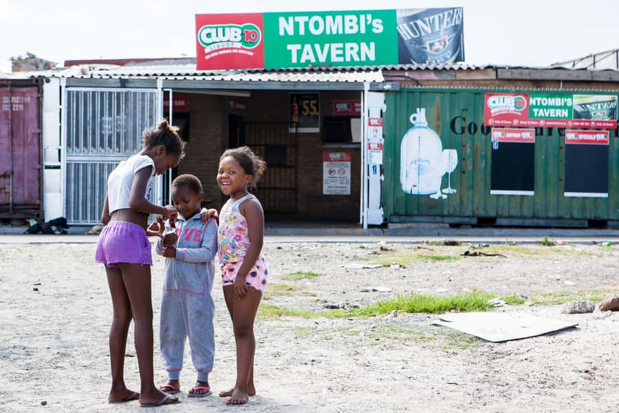Cape Town: Guided Township Tour with Hotel Pickup - Robben Island: the prison visit and Mandela’s cell viewing