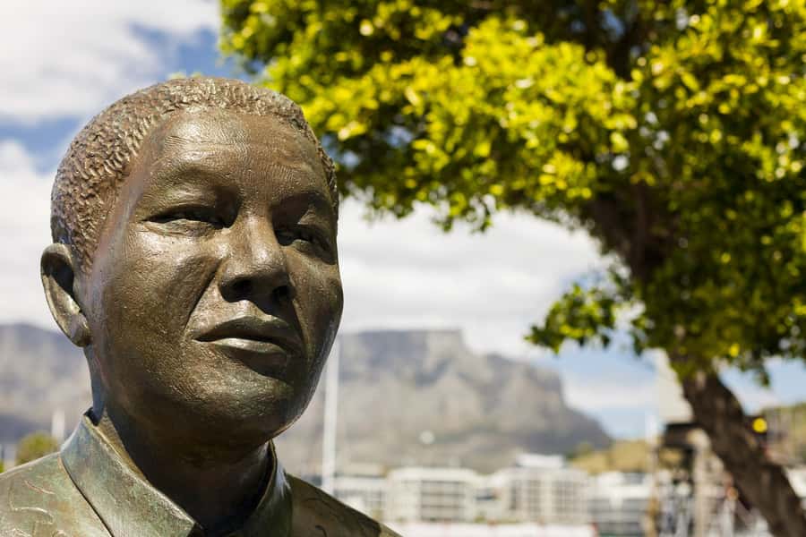Cape Town: Introductory City Tour by Foot and Minibus - Victoria and Alfred Waterfront: Cape Town’s Most-Visited Meeting Point