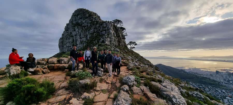Cape Town: Lion's Head Sunrise or Sunset Guided Hike - Why Lion’s Head sunrise and sunset hits different