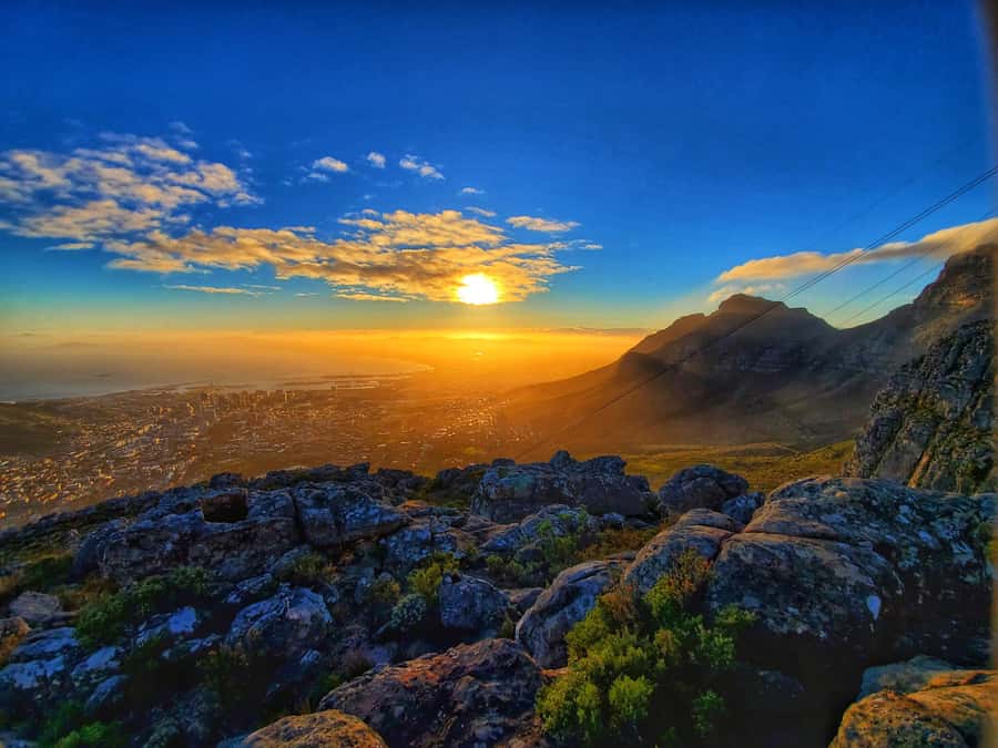 Cape Town: Lion's Head Sunrise or Sunset Guided Hike - The 360-degree views you’re really paying for
