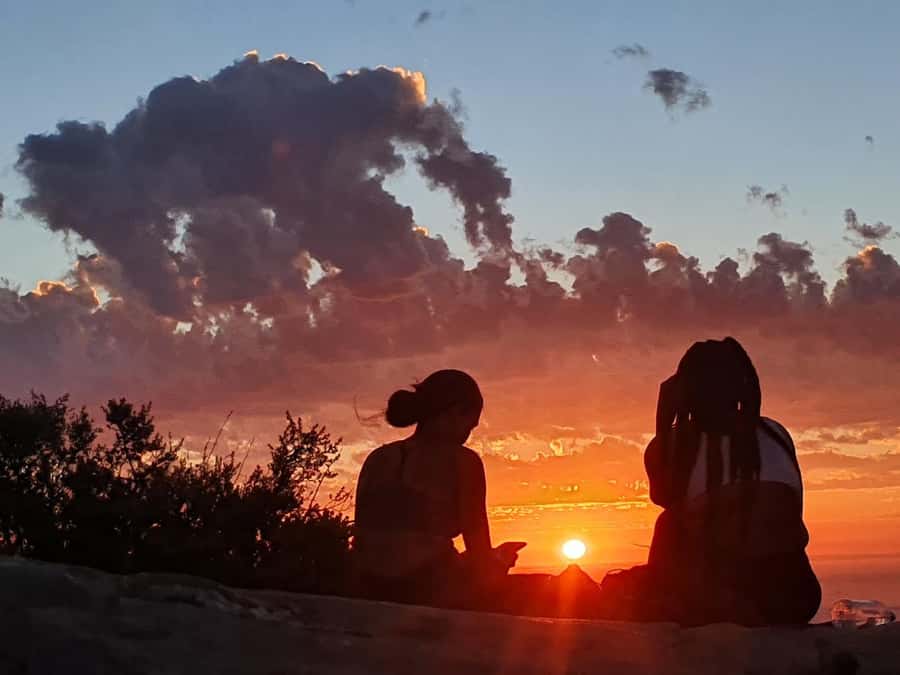 Cape Town: Lion's Head Sunrise or Sunset Hike - Sunset hike: timing the top, then enjoying the calmer way down