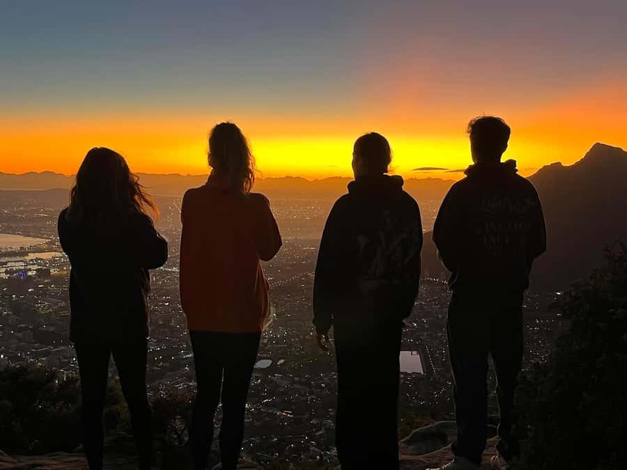Cape Town: Lion's Head Sunrise or Sunset Hike - What to bring, and what to remember before you go