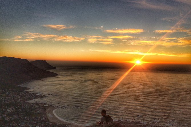 Cape Town: Lion's Head Sunset Hike - Sunrise or sunset timing, and how to nail the photo moments