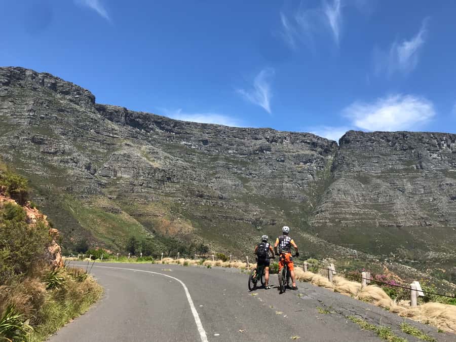 Cape Town: Mountain Biking Trip along Table Mountain - Newlands Forest and the tricky descent: control beats courage