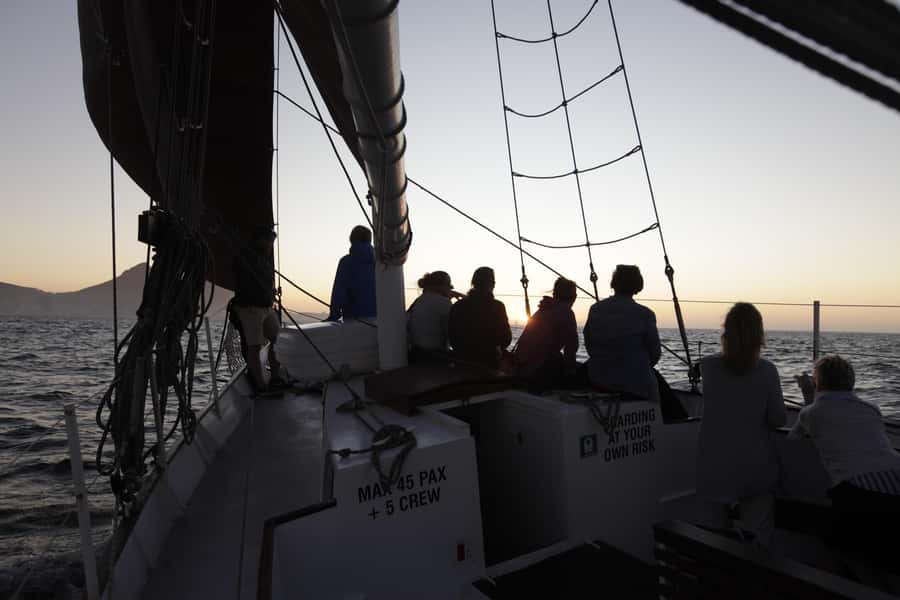 Cape Town: New Year's Eve Fireworks Cruise - What you get onboard: sparkling wine, snacks, and a cash bar
