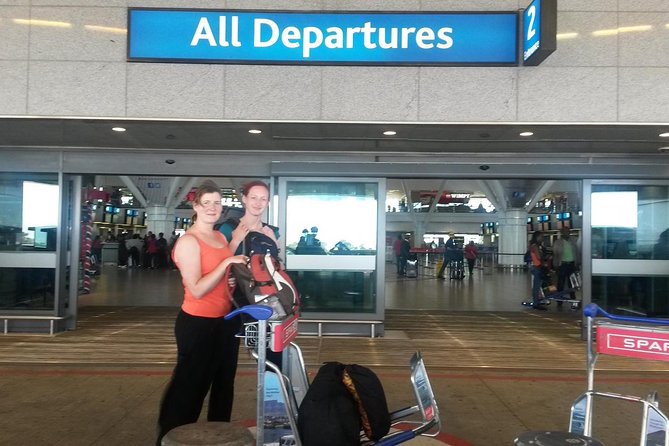 Cape Town Private Airport Transfer - Pickup Options: Airport, Cruise Terminal, or Train Station