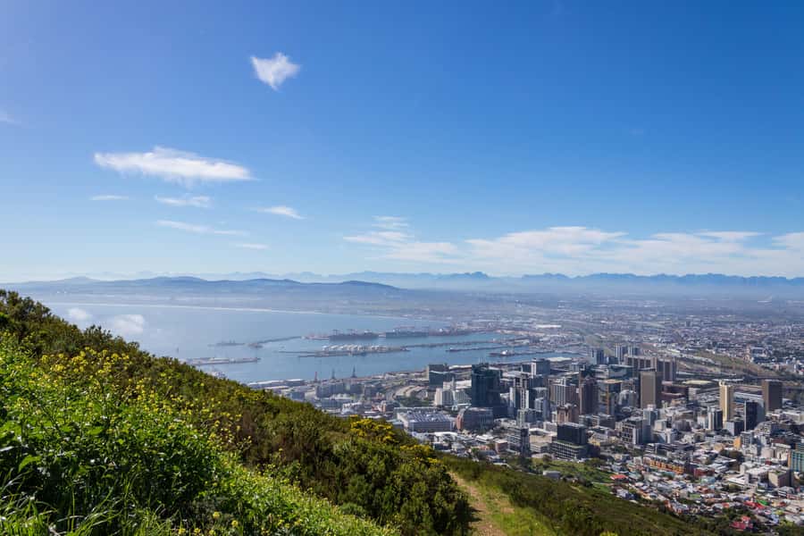 Cape Town: Private Full Day City & Winelands Tour - Constantia Winelands: How to Choose Tasting and Lunch Without Stress