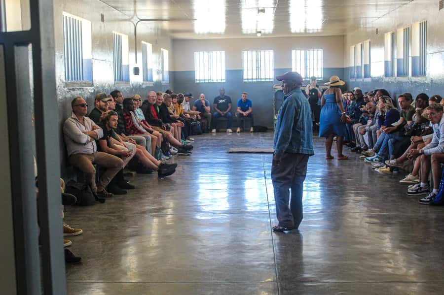 Cape Town: Robben Island ferry ticket plus Guided Tour - Inside the maximum-security prison and Mandela’s cell
