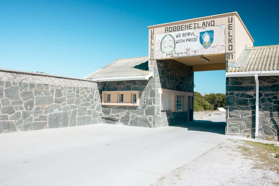 Cape Town: Robben Island Ferry Tour with 1-Way Hotel Pickup - The Ferry Ride to Robben Island: 45 Minutes, and Pack for the Sea