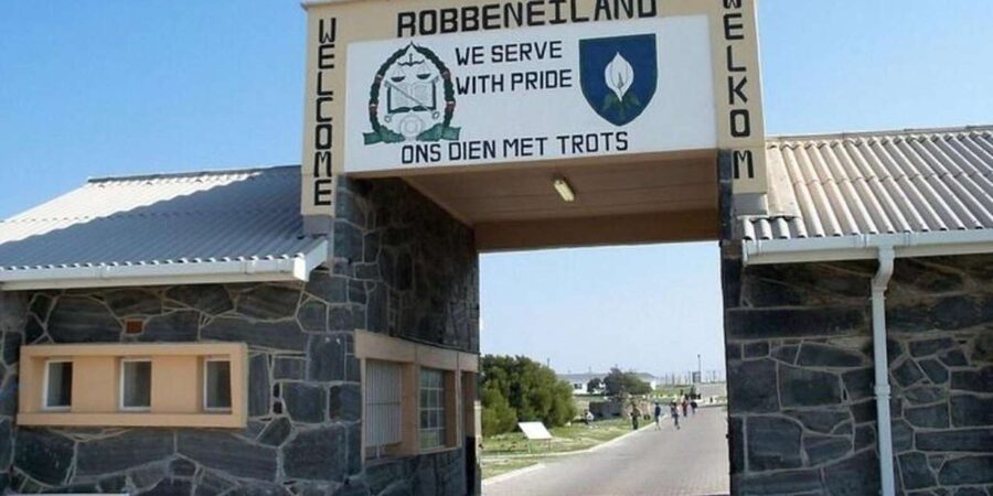 Cape Town: Robben Island Tour Tickets and V&A Waterfront - Should you book Cape Town Robben Island plus the V&A Waterfront?