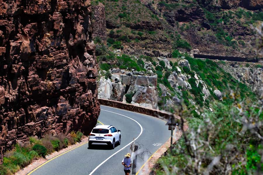 Cape Town's Best: Cape Point & Boulders Beach Group Tour - New Cape Point Lighthouse and the final scenic push