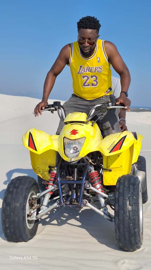 Cape Town: Sand Dunes 4x4 Sandboarding Tour - What You Get for $24: 4x4 Lift, Board Time, English Guide