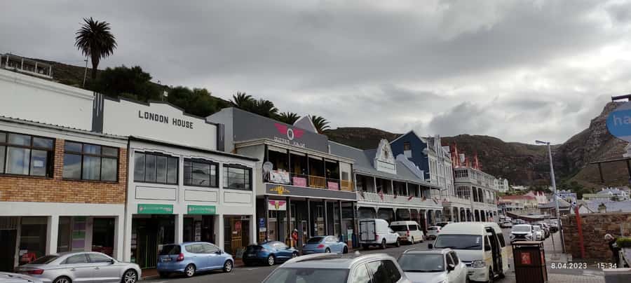 Cape Town: Seal Island, Cape of Good Hope& Penguins Private - Bo-Kaap Malay Quarter: colorful streets with real backstory
