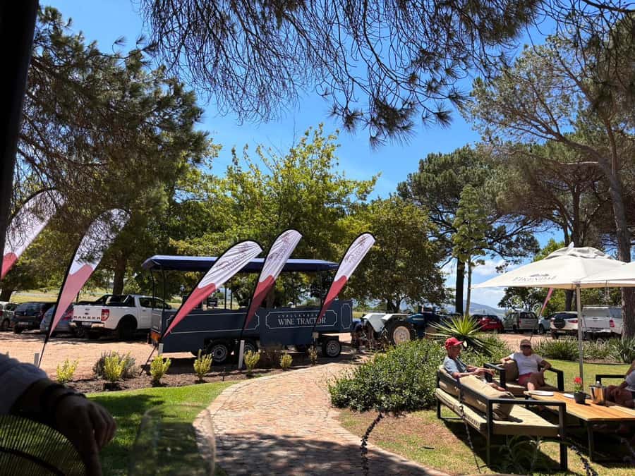 Cape Town: Stellenbosch Hop-On Hop-Off Tractor Transfer - How the Hop-On Hop-Off Works Until the 6.30pm Return