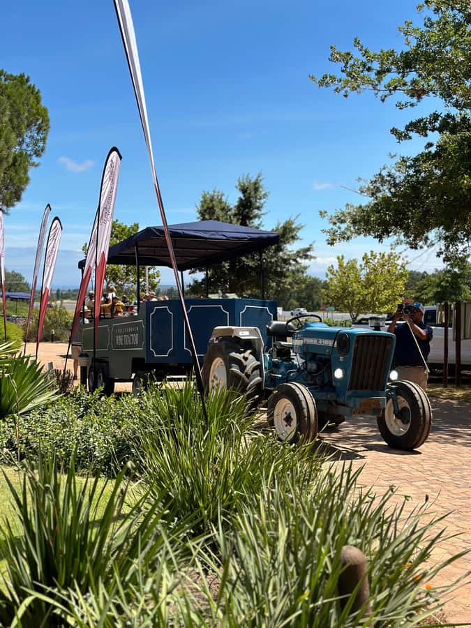 Cape Town: Stellenbosch Hop-On Hop-Off Tractor Transfer - Starting at Eikendal: The Welcome Taster and Your Game Plan