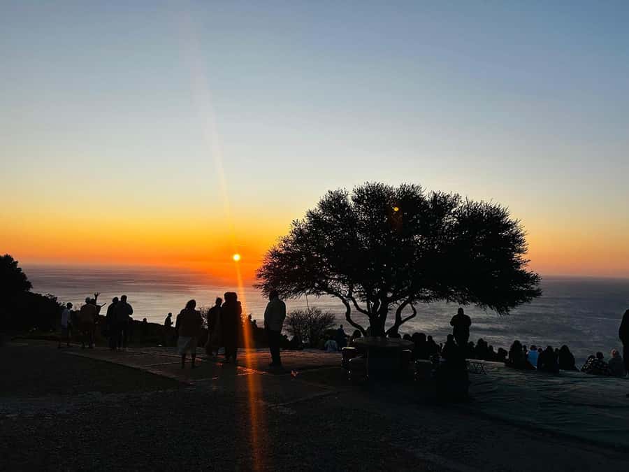 Cape Town: Sunset Bus Tour with Picnic on Signal Hill - Key Highlights At A Glance