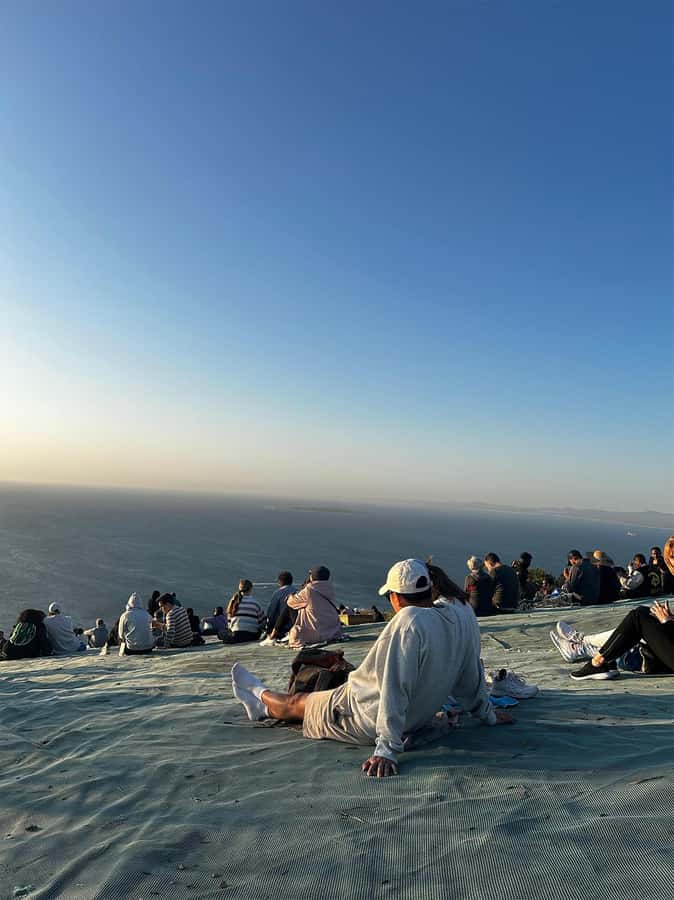 Cape Town: Sunset Bus Tour with Picnic on Signal Hill - Where The Tour Starts: V&A Waterfront, Then Straight Into Sunset Mode