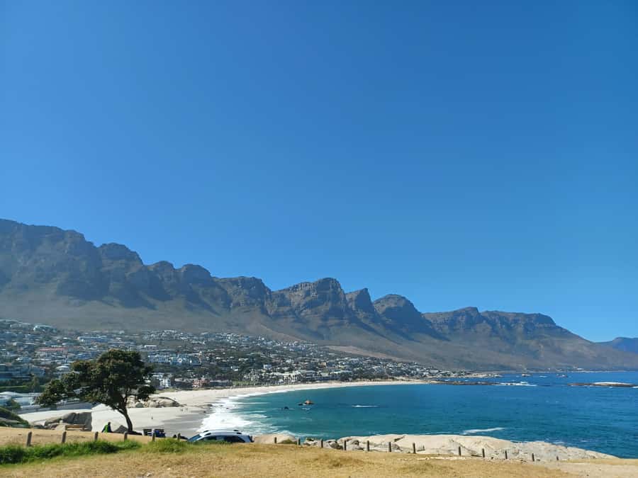 Cape Town: Table Mountain and Penguins Private Guided Tour - Table Mountain cable car up top, plus a guided circular walk