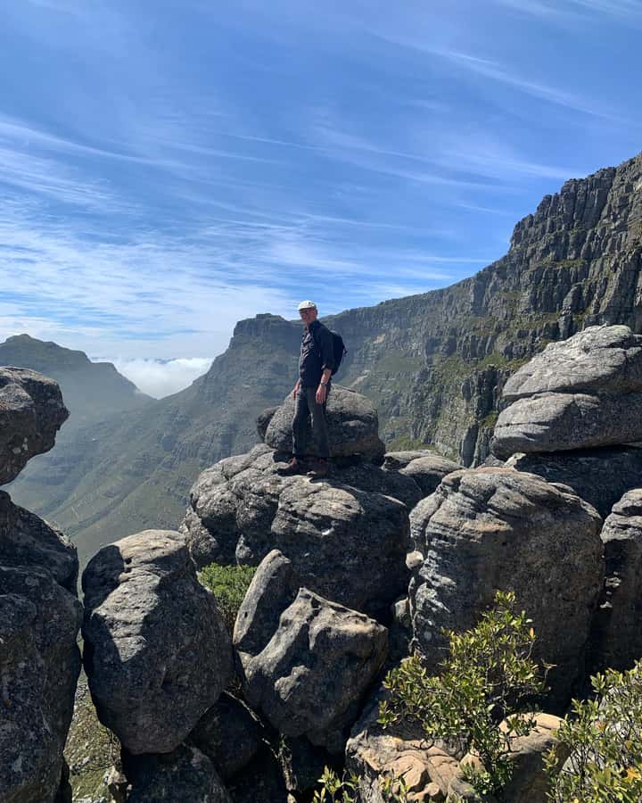 Cape Town: Table Mountain Guided Hike with Spectacular Views - What to bring for hot sun, sudden clouds, and real footing