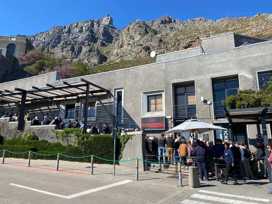 Cape Town: Table Mountain Half-Day Tour with Cable Car Ride - Getting Picked Up in Cape Town, Then Dropped Back