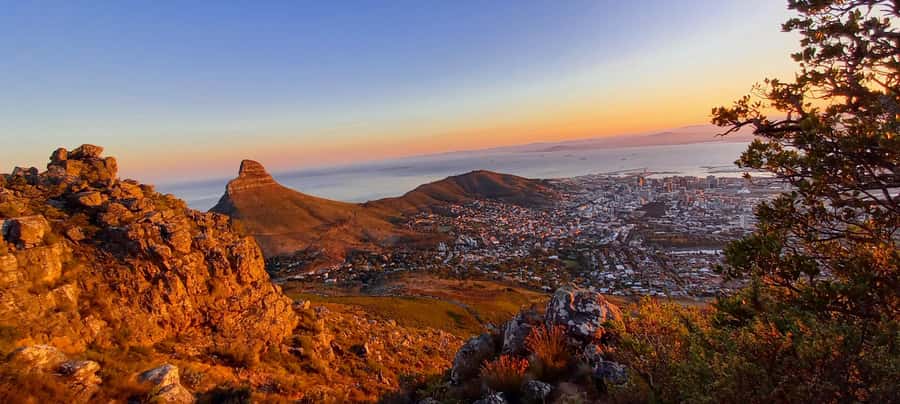 Cape Town: Table Mountain Hike via India Venster Morning - The Venster Window and the India Venster Photo Stop