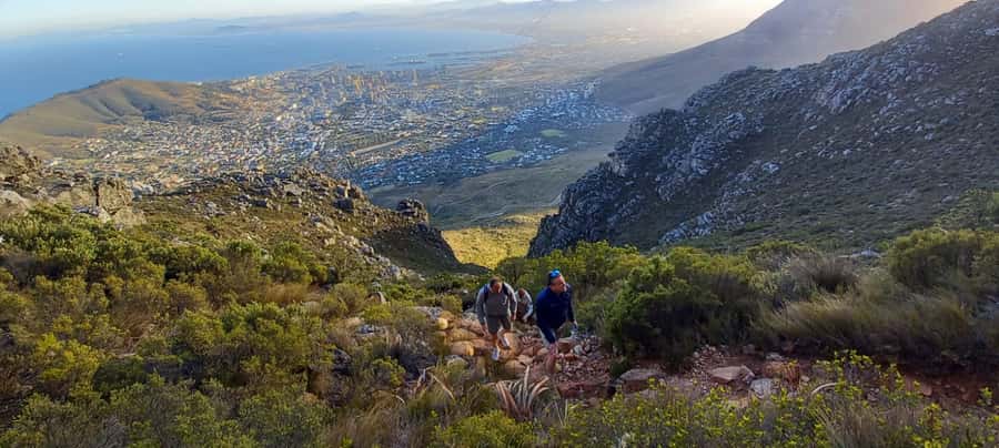 Cape Town: Table Mountain Hike via India Venster Morning - Tackling the Amphitheater Base: Scrambling, Pitches, and Chains