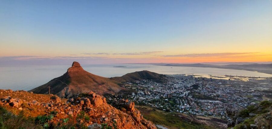 Cape Town: Table Mountain Hike via India Venster Morning - Final Ledge Views and the Last Ascent to the Plateau