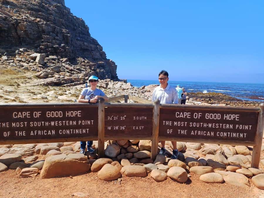 Cape Town Table Mountain Penguins & Cape Point All-inclusive - Tour pace, guide experience, and the one drawback to watch