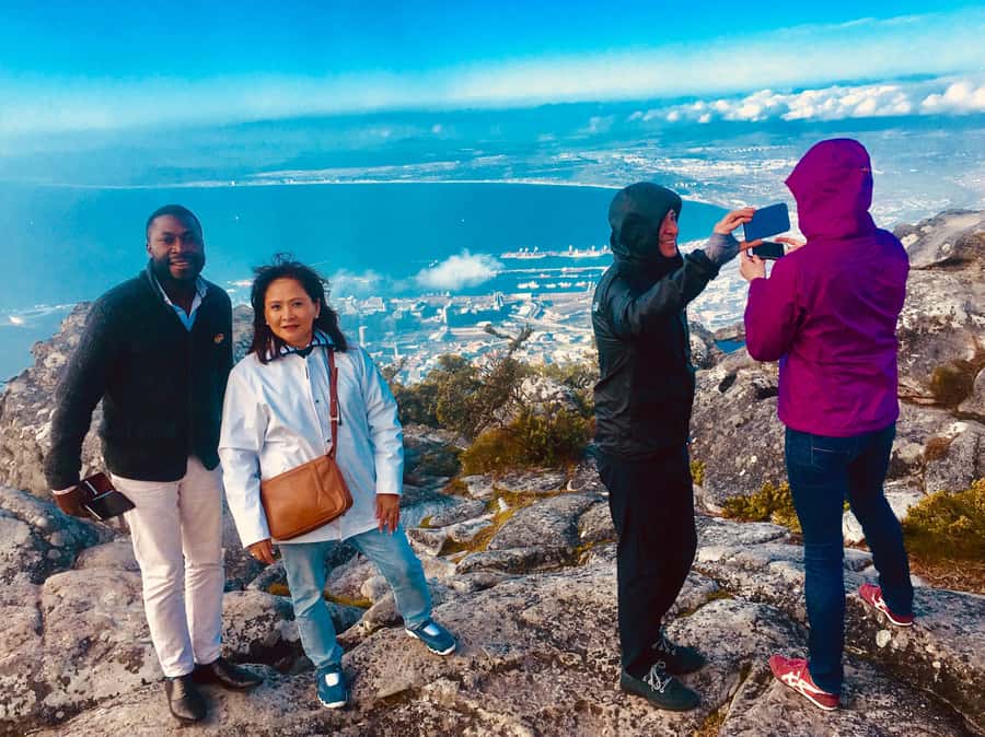 Cape Town: Table Mountain, Penguins & Cape Point Shared Tour - Bo-Kaap morning color, with a quick dose of local vibe